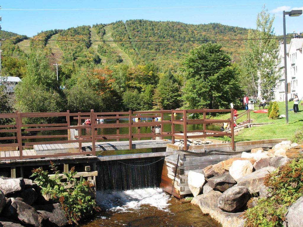 Condos Stoneham Εξωτερικό φωτογραφία