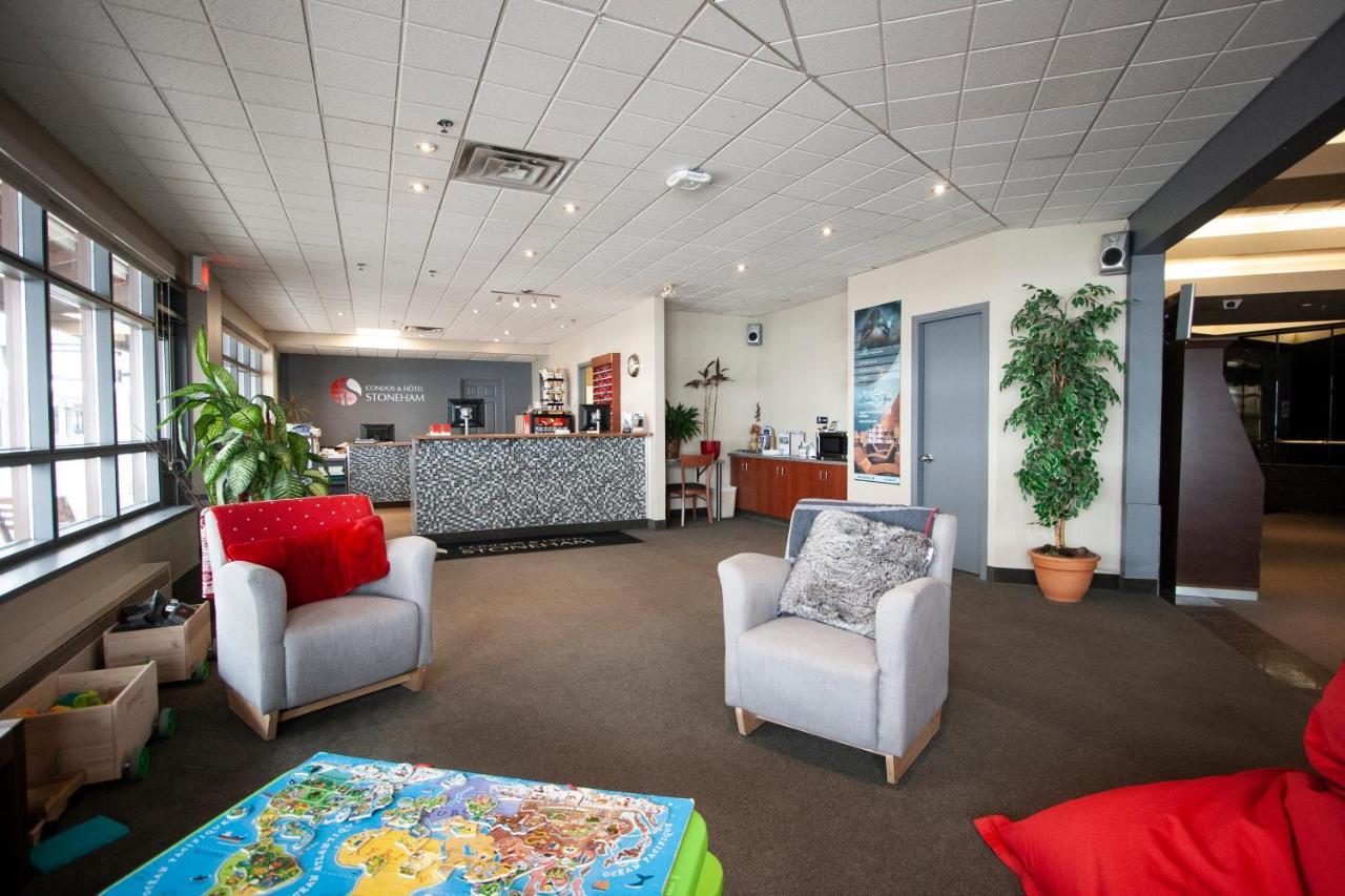 Condos Stoneham Εξωτερικό φωτογραφία