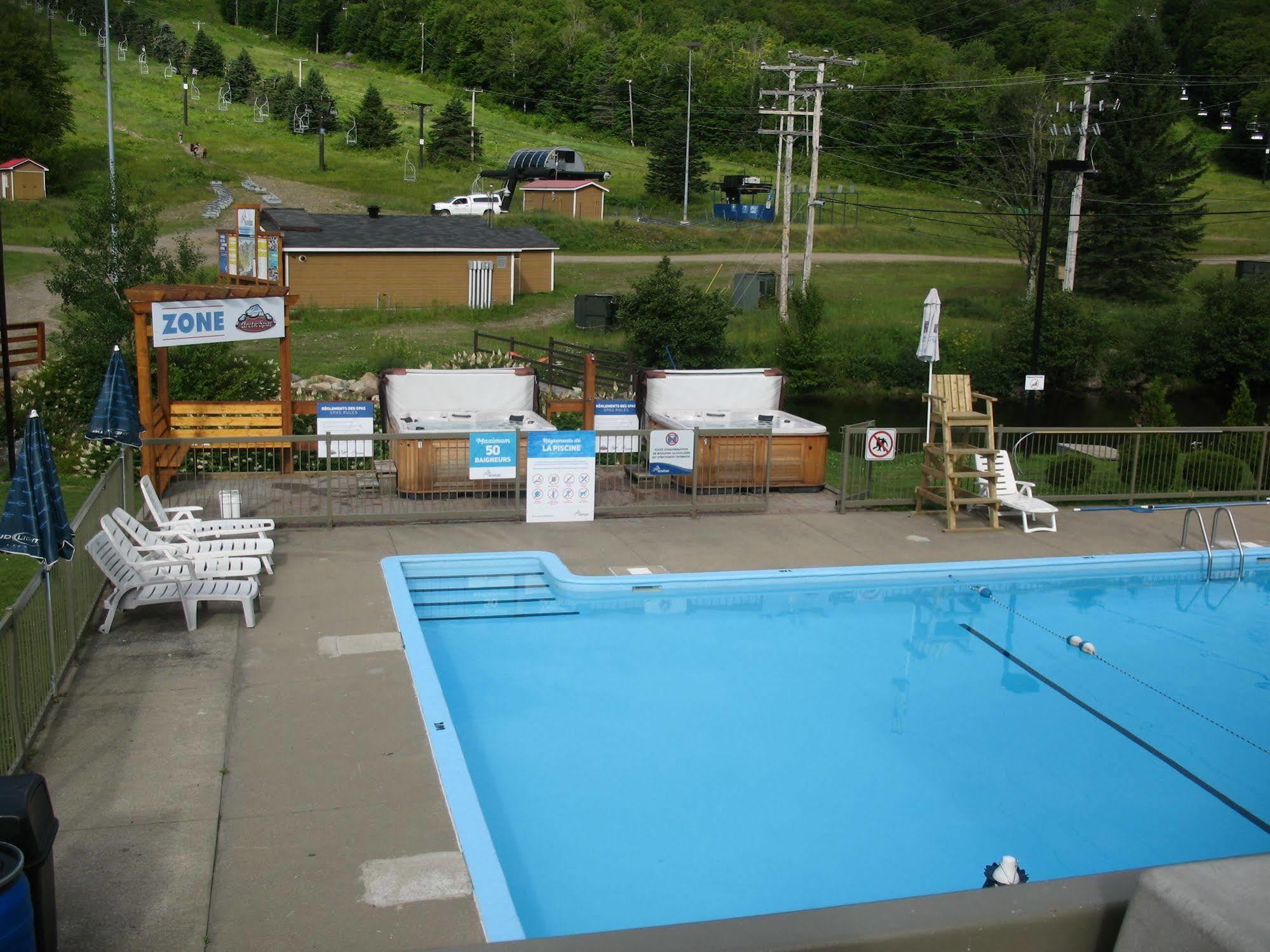 Condos Stoneham Εξωτερικό φωτογραφία
